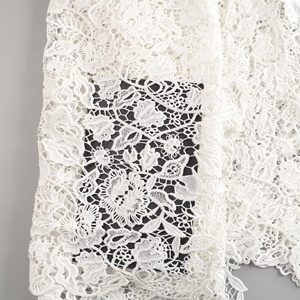 <span class=keywords><strong>Tela</strong></span> textil de China bordada en blanco con ojales de gasa Suiza 100% <span class=keywords><strong>tela</strong></span> bordada de algodón para vestido de mujer - Product Image 4