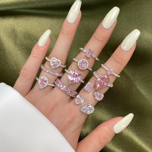 เพชรคิงหลงทรงหัวใจ สีขาวเข้มพิเศษ เจียระไนแฟนซี เพชรเลี้ยงในห้องปฏิบัติการ เจาะด้วยเลเซอร์ ขายส่ง พร้อมใบรับรอง IGI - Product Image 3