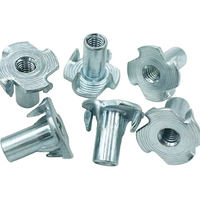 Tuerca en T DIN1624 de 4 Puntas M4 M6, Tuerca de Inserción de Cuatro Garras de Acero Galvanizado con Recubrimiento de Zinc, Clase 4.8, para Muebles y Carpintería