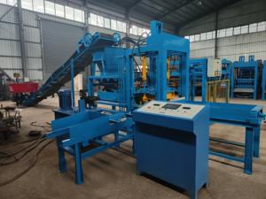 Máquina de fabricación de <span class=keywords><strong>ladrillos</strong></span> de cemento completamente automática de alta resistencia a la compresión, modelo para línea de producción de bloques, arena, cenizas volantes crudas - Product Image 4