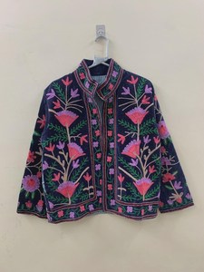 เสื้อแจ็คเก็ตผ้ากำมะหยี่ปักลายสัตว์สไตล์โบฮีเมียนวินเทจ ทำมือ สำหรับฤดูหนาว เหมาะสำหรับทุกเพศทุกวัย  ของขวัญสุดชิค - Product Image 1