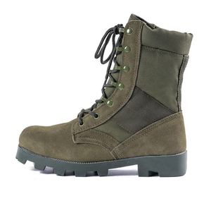Botas Tácticas para Deportes al Aire Libre TSB910, Botas de Selva de Moda Transpirables de Cuero Vacuno y Gamuza Verde Salvia con Suela Panamá - Product Image 1