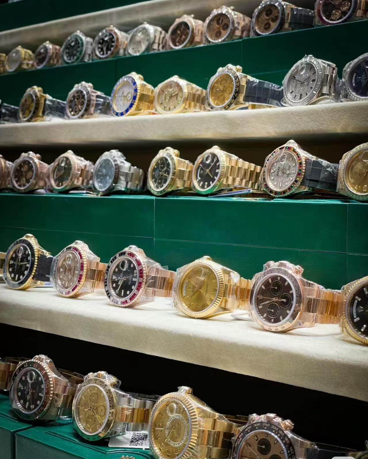 High Quality Fashion Automatic Watches for Men Women