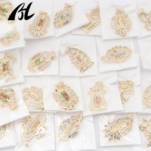 Mới Đến Ngẫu Nhiên Mù Hộp 14K Mạ Điện Saint Judas Maria Màu Zircon Quyến Rũ Mặt Dây Chuyền Trang Sức Mạ Vàng - Product Image 4