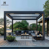Pergola motorisée en aluminium avec toit à lames bioclimatiques et stores intégrés pour jardin, pavillon, terrasse