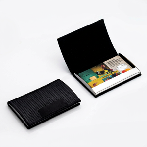 Tarjetero Delgado de Cuero PU de 4 Pulgadas con Patrón de Impresión por Transferencia Térmica para Tarjetas con Bloqueo RFID - Product Image 2