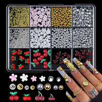 Meilleure Vente : Boîte de 12 compartiments – Accessoires d'onglerie en forme de cœur, papillon et fraise rouges, en alliage et résine, breloques 3D pour la décoration des ongles