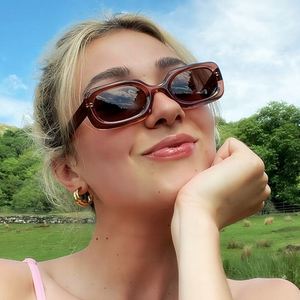 Nuevas Gafas de Sol Retro 2024 para Hombre y Mujer, Montura Pequeña, Colores Jelly, Protección UV400, Ovaladas - Product Image 2