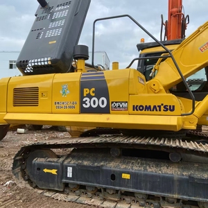 Excavatrice sur chenilles hydraulique Komatsu PC300 d'occasion, modèle 2024, 30 tonnes, moteur en bon état, pour travaux de construction/agriculture - Product Image 2