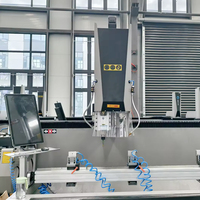 Máquina de Perforación y Fresado CNC WEIKE de 1200 mm con Láser para Perfiles de Aluminio y Acero para Ventanas y Puertas
