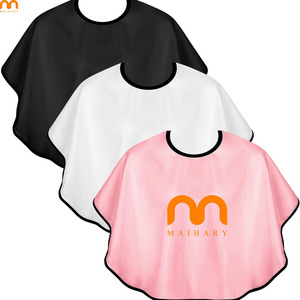 Cape de shampoing de salon de beauté rose légère et personnalisée avec logo personnalisé Coiffeur pour clients Casquette de maquillage courte - Product Image 1