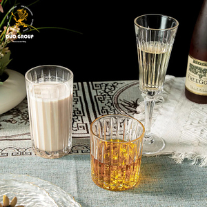 Calice di Vino in Cristallo Personalizzato con Diamanti, Elegante Bicchiere Decorativo Trasparente per Bar e Matrimoni - Product Image 3