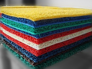 Alfombra de PVC en Rollo de 13mm-20mm, Alfombra de Bucle Duradera para Interiores/Exteriores con Respaldo Acolchado, Alfombra Tipo Espagueti para Entradas - Product Image 3