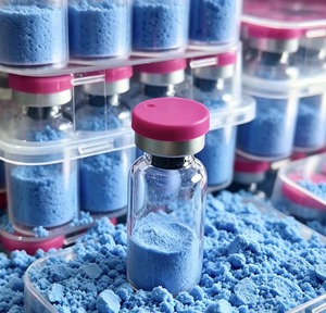 Poudre lyophilisée bleue de haute pureté à 99 %, approvisionnement direct usine pour des formulations de soins de la peau premium et économiques - Product Image 2