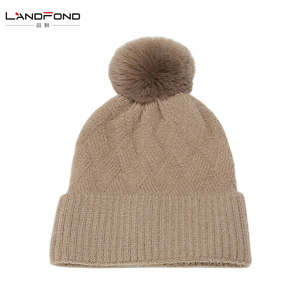 Landfond Otoño <span class=keywords><strong>Invierno</strong></span> <span class=keywords><strong>mujer</strong></span> nuevo <span class=keywords><strong>invierno</strong></span> sombrero de punto transfronterizo para <span class=keywords><strong>Amazon</strong></span> Europeo Americano trenza rayas Plaid oreja <span class=keywords><strong>gorros</strong></span> - Product Image 1