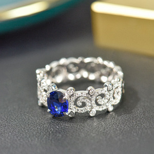 Anello Traforato a Foglia con Gemma Blu per Donne, Elegante Gioiello da Dito alla Moda - Product Image 5