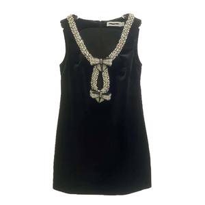 Abito <span class=keywords><strong>Midi</strong></span> in <span class=keywords><strong>Velluto</strong></span> Sexy ed Elegante - <span class=keywords><strong>Vestito</strong></span> da Cocktail e da Sera alla Moda con Fiocco e Cristalli, Abito Corto da Sera di Lusso per Feste - Product Image 2