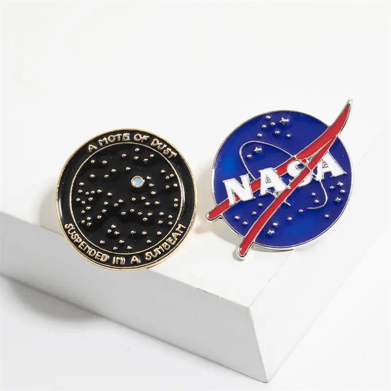 Classical Pin Space Science Art Round Button Badge With Butterfly Buckle Brooch