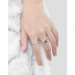 Bague ouverte réglable pour femme en acier inoxydable Y2K, style irrégulier, avec zircon incrusté et texture irrégulière - Product Image 4