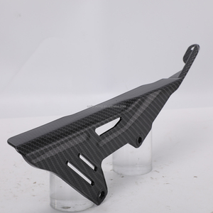 JFG RACING Protezione Catena in PP Effetto Fibra di Carbonio, Accessori Moto per Surron Light Bee X S, Moto Elettrica da Fuoristrada - Product Image 1