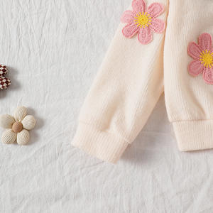 2025 nuova primavera autunno intero vendita a buon mercato abbigliamento per bambini 3d piccolo fiore maglia Top pantaloni a zampa vestiti vestiti per le ragazze - Product Image 4