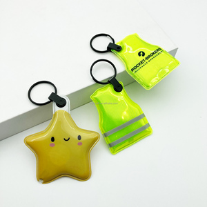 Tùy chỉnh dễ thương <span class=keywords><strong>LED</strong></span> <span class=keywords><strong>Keychain</strong></span> ánh sáng không thấm nước PVC ánh sáng lên <span class=keywords><strong>Keychain</strong></span> UV in Mini Đèn pin <span class=keywords><strong>keychain</strong></span> cừu - Product Image 5