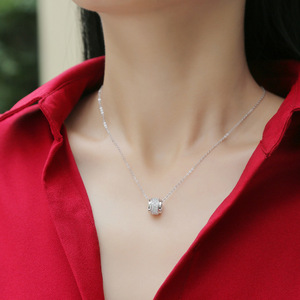 Collana con ciondolo rotondo da donna, gioielli minimalisti alla moda, regalo per l'uso quotidiano - Product Image 3
