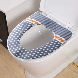2pcsPaste style siège de toilette en peluche épaissi toutes saisons universel couverture de toilette anneau de toilette - Product Image 5