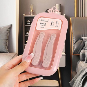 Double Flower Eyebrow <b>Razor</b> <b>Set</b> 2 Pack Plastic Slanted Tip For Eyebrow Trimming And Care - Product Image 1