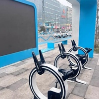 Salle de divertissement et de loisirs pour jeux vidéo : Vélo cinétique IA, salle de cyclisme virtuel, pédalage interactif multijoueur et compétitif en extérieur