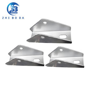 Conector Triangular de Cuatro Orificios de Instalación Rápida, Soporte de Montaje Fotovoltaico con Fuerte Resistencia a la Corrosión - Product Image 1