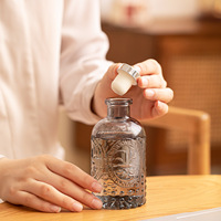 Diffuseur de parfum d'ambiance vintage de luxe en boîte cadeau, avec bâtonnets sculptés, à l'huile essentielle naturelle, pour aromathérapie sans flamme, pour une ambiance romantique au dîner et en voiture