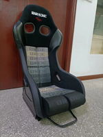 Kursi mobil balap gaya olahraga kain hitam dengan ember serat kaca berkilau merah muda terbuat dari bahan kain tahan lama
