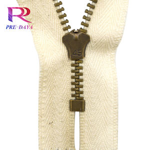 Ventas al por mayor 3 # Zip Jeans <span class=keywords><strong>Siper</strong></span> Metal Cremallera Cinta de algodón 4,5 YG Slider Jacket Zip H Shape Bottom Stop Cremallera de latón antiguo - Product Image 2