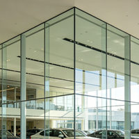 Verre trempé XinHong gris teinté sur mesure, haute résistance, anti-corrosion, pour décoration de serres industrielles et espaces publics