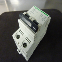 Interruptor de Circuito PLC Apto para C4A C60 MULTI 9 2P 4A 480/277VAC (30812) Venta al por Mayor