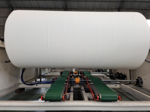 Nhà máy hàng đầu của Trung Quốc Ý Tưởng Kinh Doanh Đầu Tư nhỏ tốc độ cao mềm giấy khăn ăn máy làm PLC mang động cơ 200 PCS/min - Product Image 3