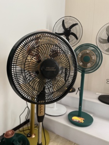 Mùa Hè Nóng Bán Mạnh Mẽ <span class=keywords><strong>45Cm</strong></span> Đứng Chiều Cao Quạt Có Thể Điều Chỉnh Cơ Khí Điều Khiển Hộ Gia Đình Sàn Người Hâm Mộ - Product Image 2