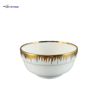 Assiettes de luxe en céramique faites à la main avec bord doré de 8 pouces pour hôtels et restaurants – Design élégant – Vaisselle jetable – Collection Lucky