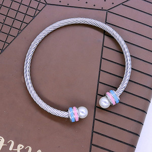 <span class=keywords><strong>Bracciale</strong></span> Aperto JJOA in <span class=keywords><strong>Acciaio</strong></span> Inossidabile Smaltato <span class=keywords><strong>Rosa</strong></span> Chiaro e Blu con Perla, Ispirato a Jack e Jill of America - Product Image 4