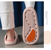 Sandales de douche ouvertes couleur unie, souples et amorties, antidérapantes, imperméables, séchage rapide, avec trous de drainage, tige en EVA, pour femmes