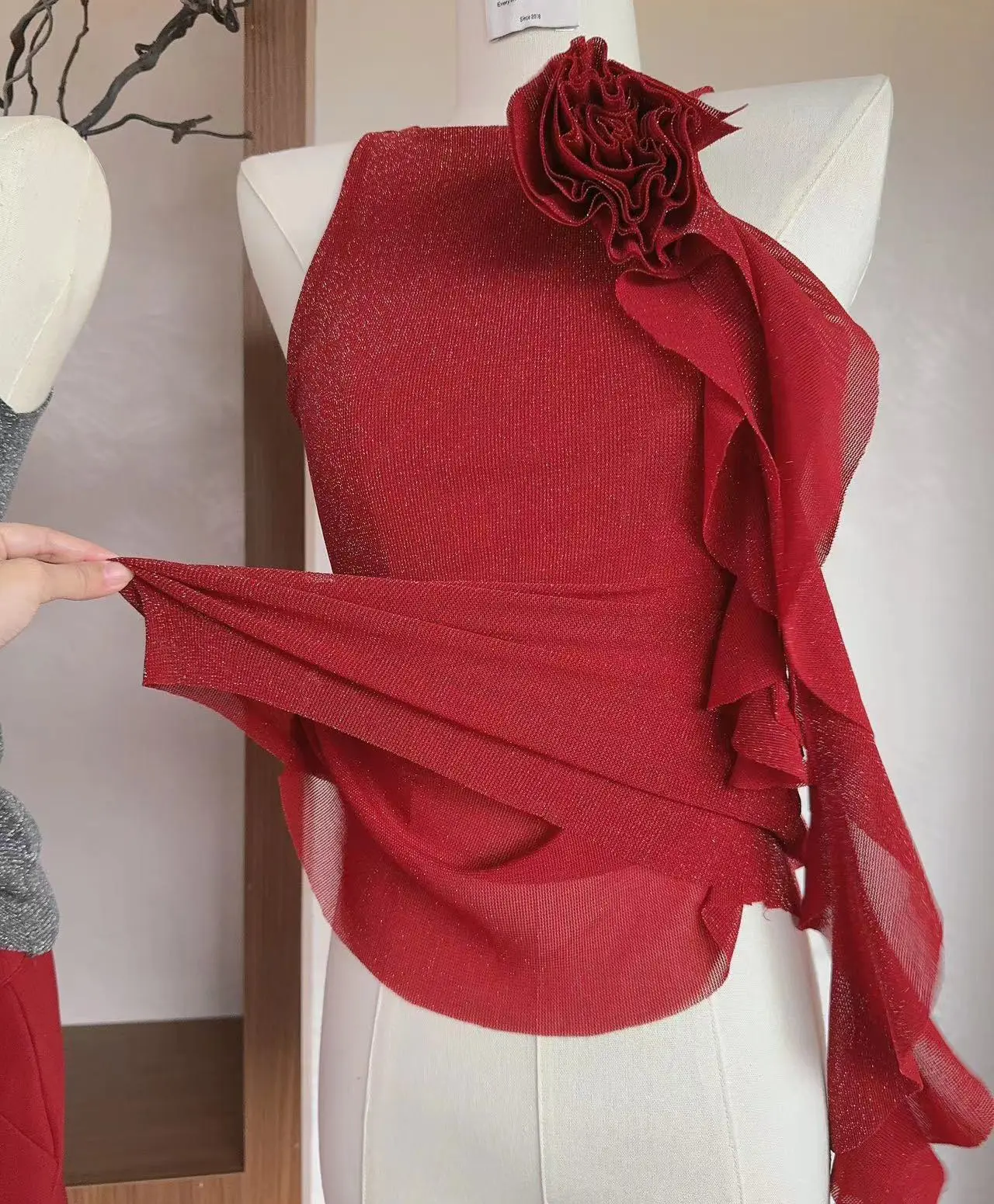 Moda estiva personalizzata nuova maglia senza maniche floreale 3D maglia corta canottiera in maglia per donna