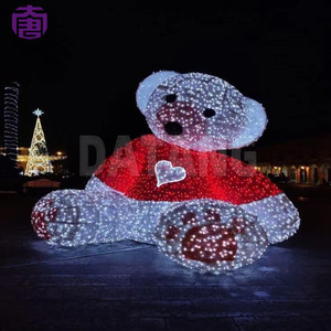 Escultura de oso con marco de metal iluminado en 3D con luces LED para decoración navideña en centros comerciales y plazas de parques. - Product Image 4