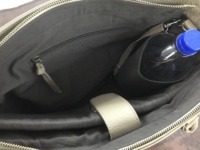 Sac fourre-tout en cuir véritable décontracté à motif saffiano pour femme avec doublure en coton et fermeture à glissière et deux petits congélateurs-sacs à main intégrés