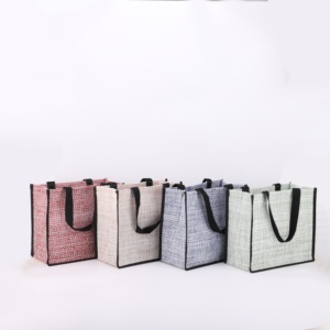 กระเป๋าถือผ้าใบอเนกประสงค์แบบเป็นมิตรต่อสิ่งแวดล้อมรุ่นใหม่พร้อมฝาปิดเปิดด้านในทำจาก PVC เหมาะสำหรับการตกแต่งชายหาดของสุภาพสตรี - Product Image 1