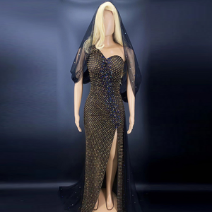 <span class=keywords><strong>Robe</strong></span> longue plissée noire élégante à une épaule <span class=keywords><strong>pour</strong></span> femme, idéale <span class=keywords><strong>pour</strong></span> les cérémonies <span class=keywords><strong>de</strong></span> mariage - Product Image 1