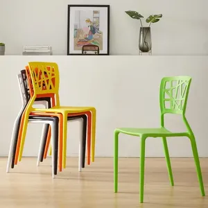 เก้าอี้พลาสติกดีไซน์สไตล์นอร์ดิกสำหรับใช้ภายในและภายนอกอาคาร - Product Image 4