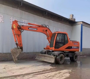 รถขุดไฮดรอลิก 15 ตัน น้ำหนักใช้งาน 14000 กก. น้ำหนักตัวเครื่องมือสอง Doosan DH150LC-7 เครื่องยนต์ Doosan เกียร์บำรุงรักษาง่าย - Product Image 4