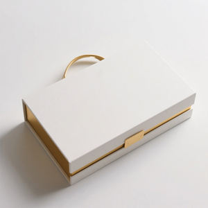 Maleta con cierre magnético de lujo con estampado de oro y logotipo personalizado, caja de papel de regalo de cartón para embalaje de chocolate y galletas con asa - Product Image 4