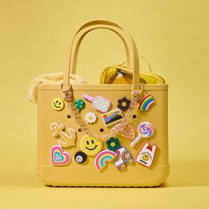 Sac de plage en EVA de qualité supérieure, style fourre-tout en silicone à trous ouverts, avec breloques florales, accessoires DIY, lavable, pour femme, voyage d'été, portable - Product Image 1